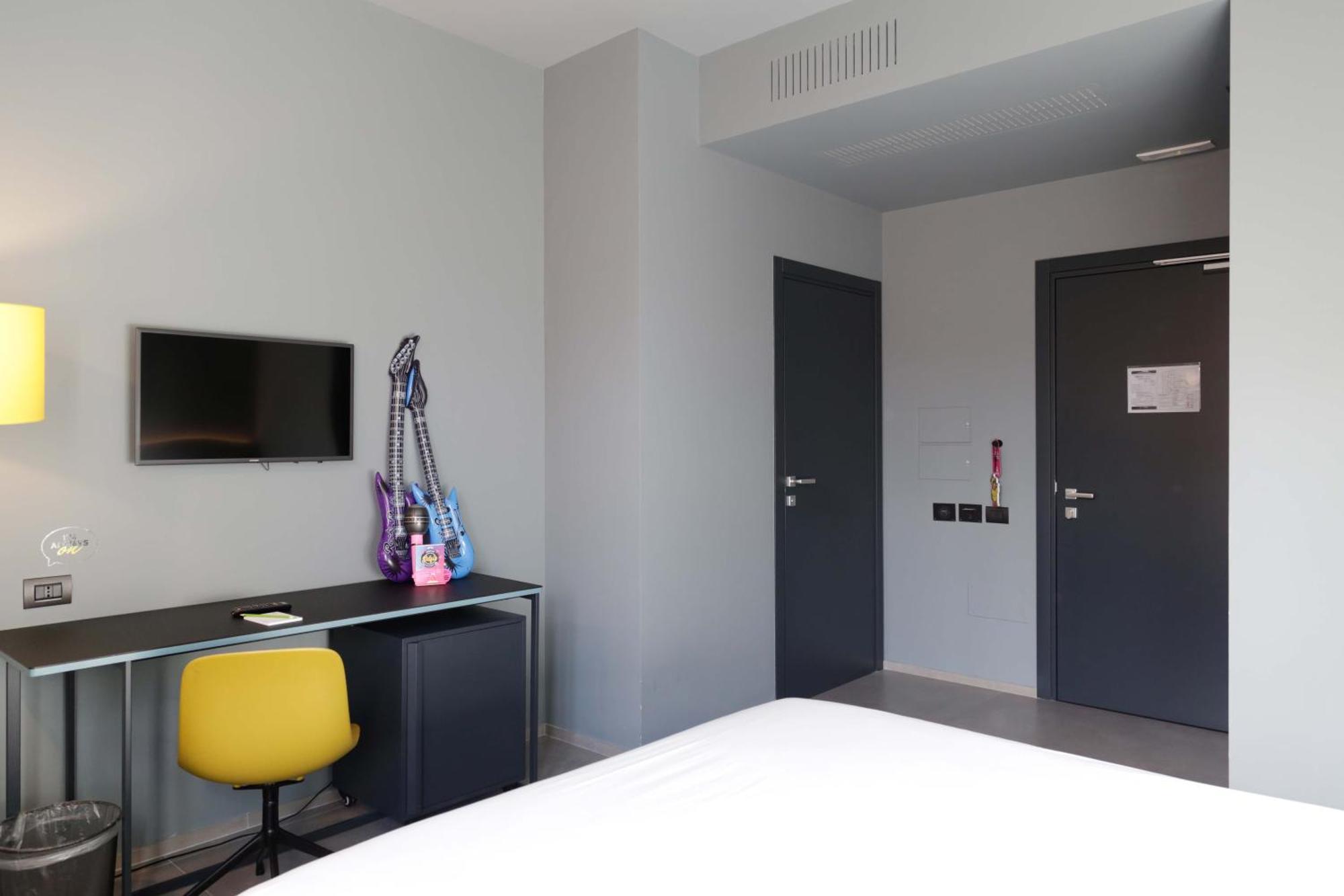 Arryvo Hotel Λέτσε Εξωτερικό φωτογραφία
